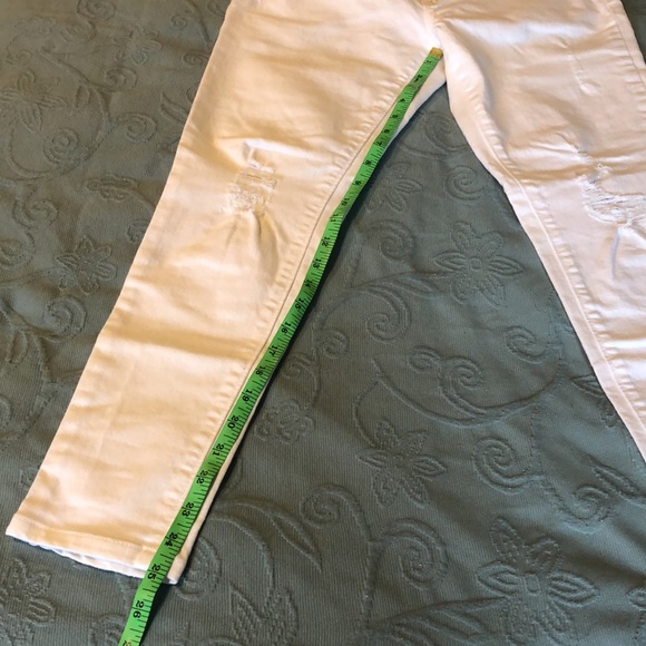 Banana Republic Cropped Jeans. - Picture 11 of 13